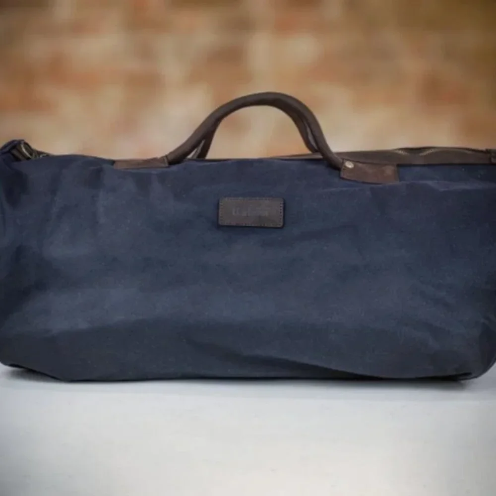 Barbour Classic Wax Holdall in Navy Great Gift ! MSRP$295